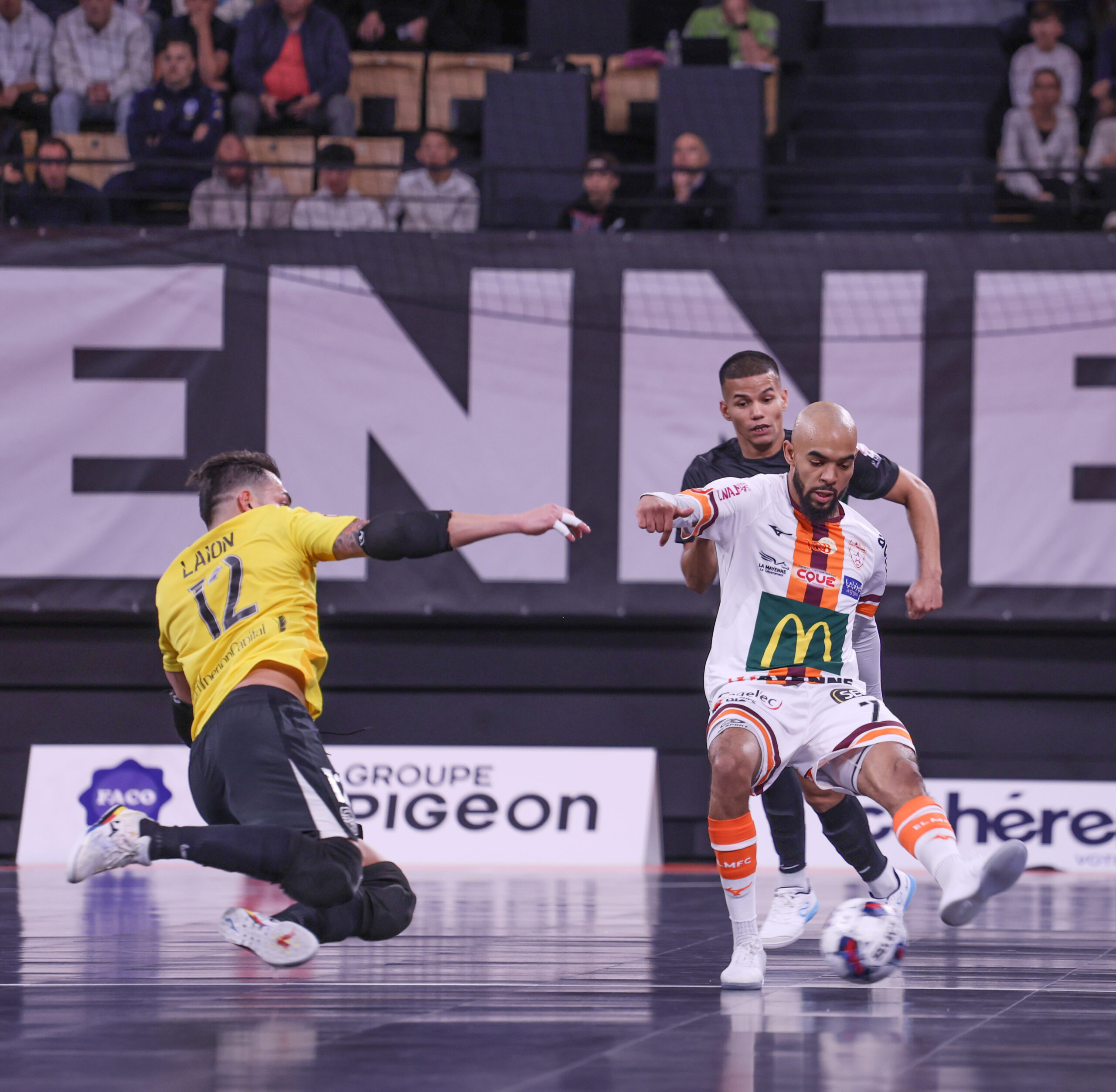 Etoile Lavalloise Mayenne Futsal Club Futsal Laval IMG1 39