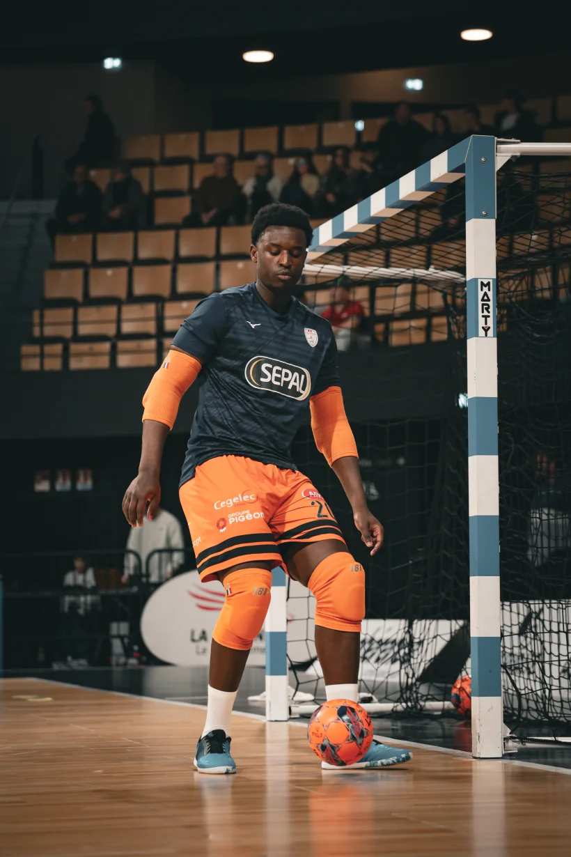 Etoile Lavalloise Mayenne Futsal Club Futsal Laval IMG 5170 1